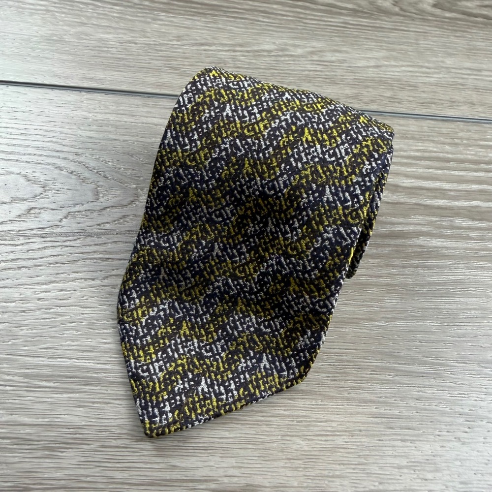 Missoni Mens Silk Necktie Zig Zag Chevron Pattern Black Gold OS